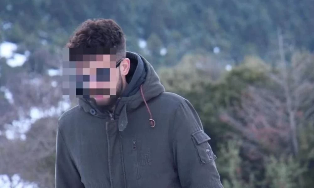 Οργή και αποδοκιμασίες στον 30χρονο καθ’ ομολογίαν δολοφόνο της Γαρυφαλλιάς